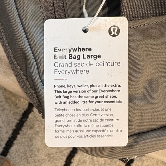 lululemon athletica Charcoal Belt Bag 2L - Picture 2 of 3